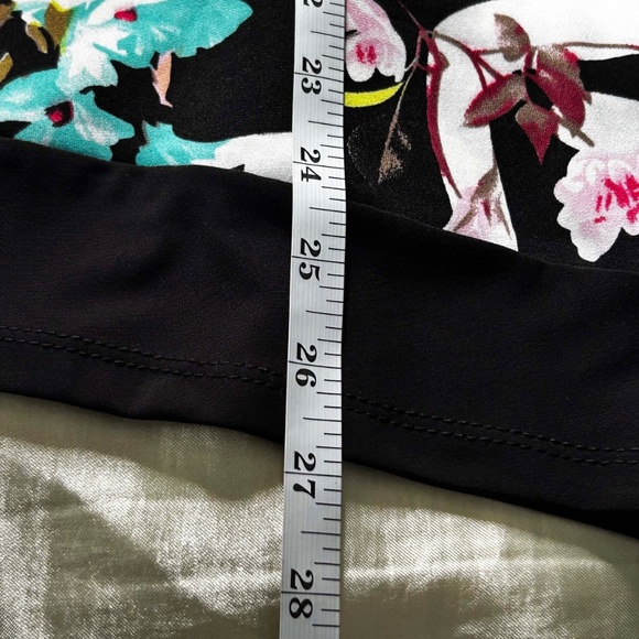 PONCHO, PINK FLORAL (Black, White, Pink, Yellow, Green), ONE SIZE, CANADIAN MADE - Picture 5 of 10